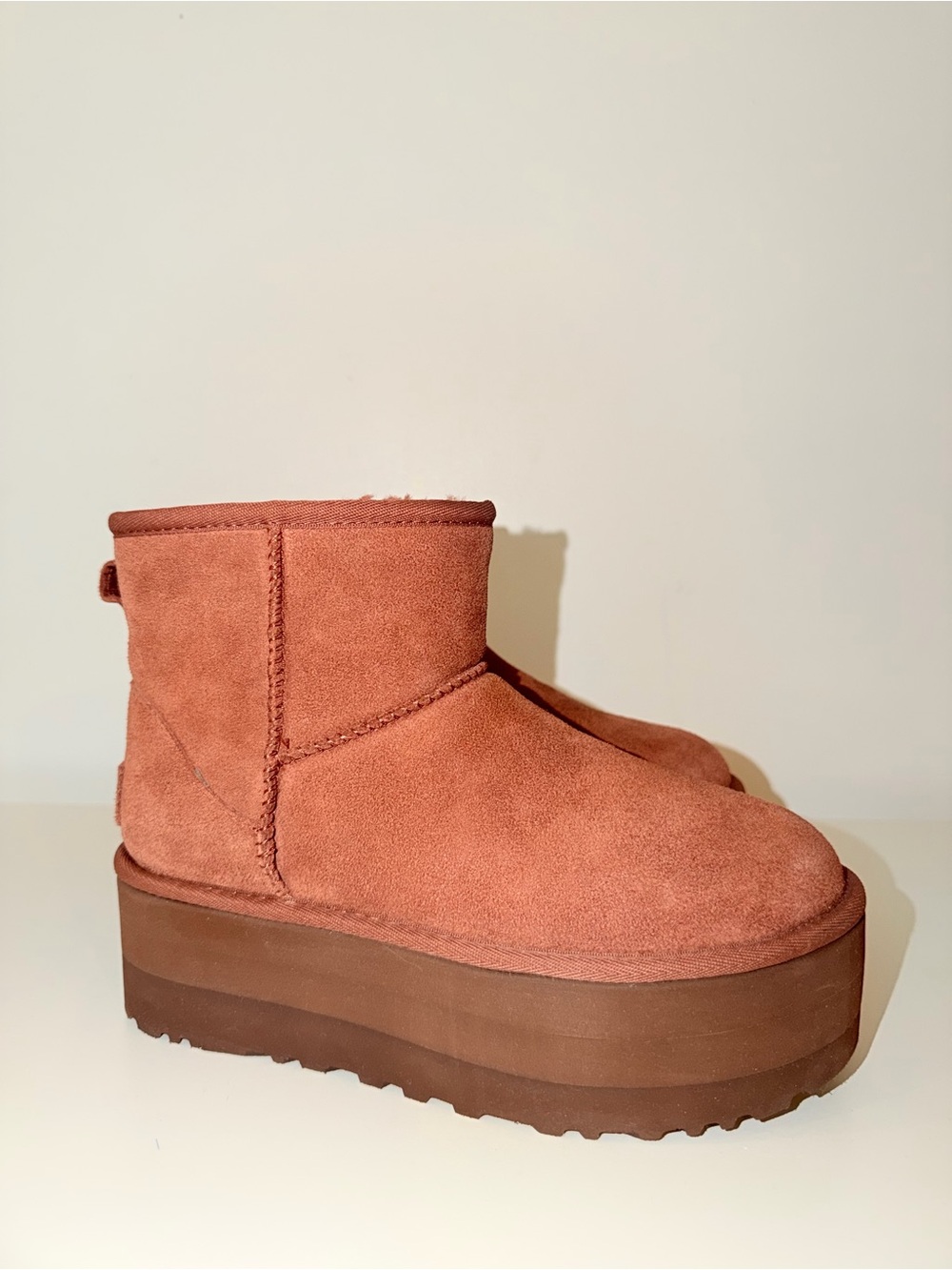 Uggs Classic Mini Platform Women’s Platform Suede Jasper Booties, Size 5